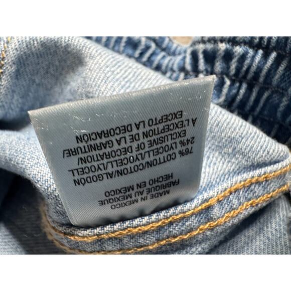 Favorite Daughter Juliet Shirt Denim Jean Jacket NWT Large Killington Crop - Picture 9 of 9